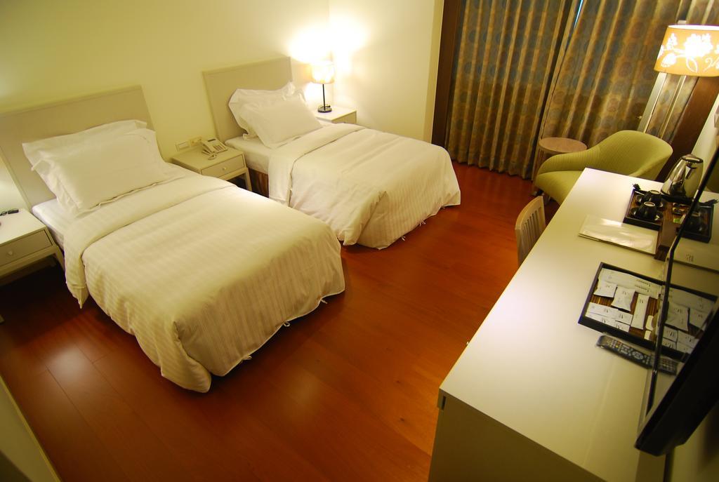 ไท่ถัง บาหลี สูทส์ โฮเต็ล Hotel Taitung ภายนอก รูปภาพ