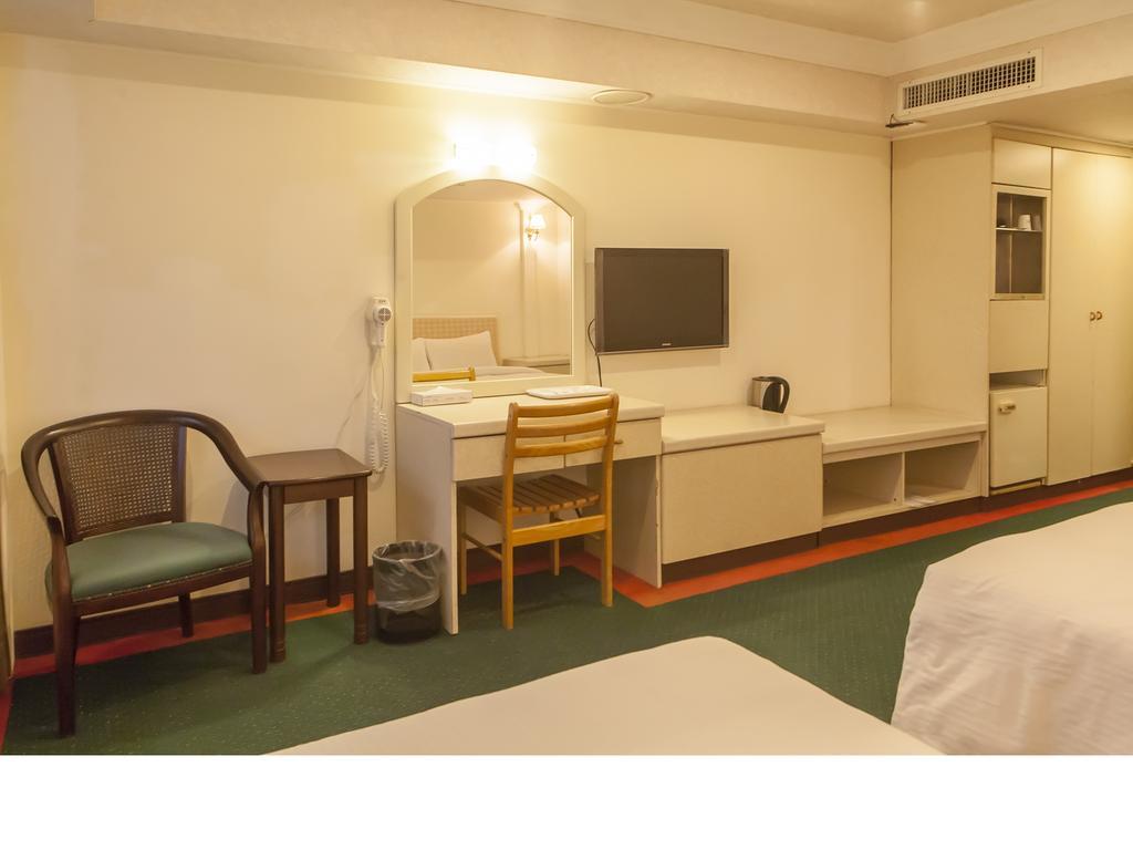 ไท่ถัง บาหลี สูทส์ โฮเต็ล Hotel Taitung ภายนอก รูปภาพ