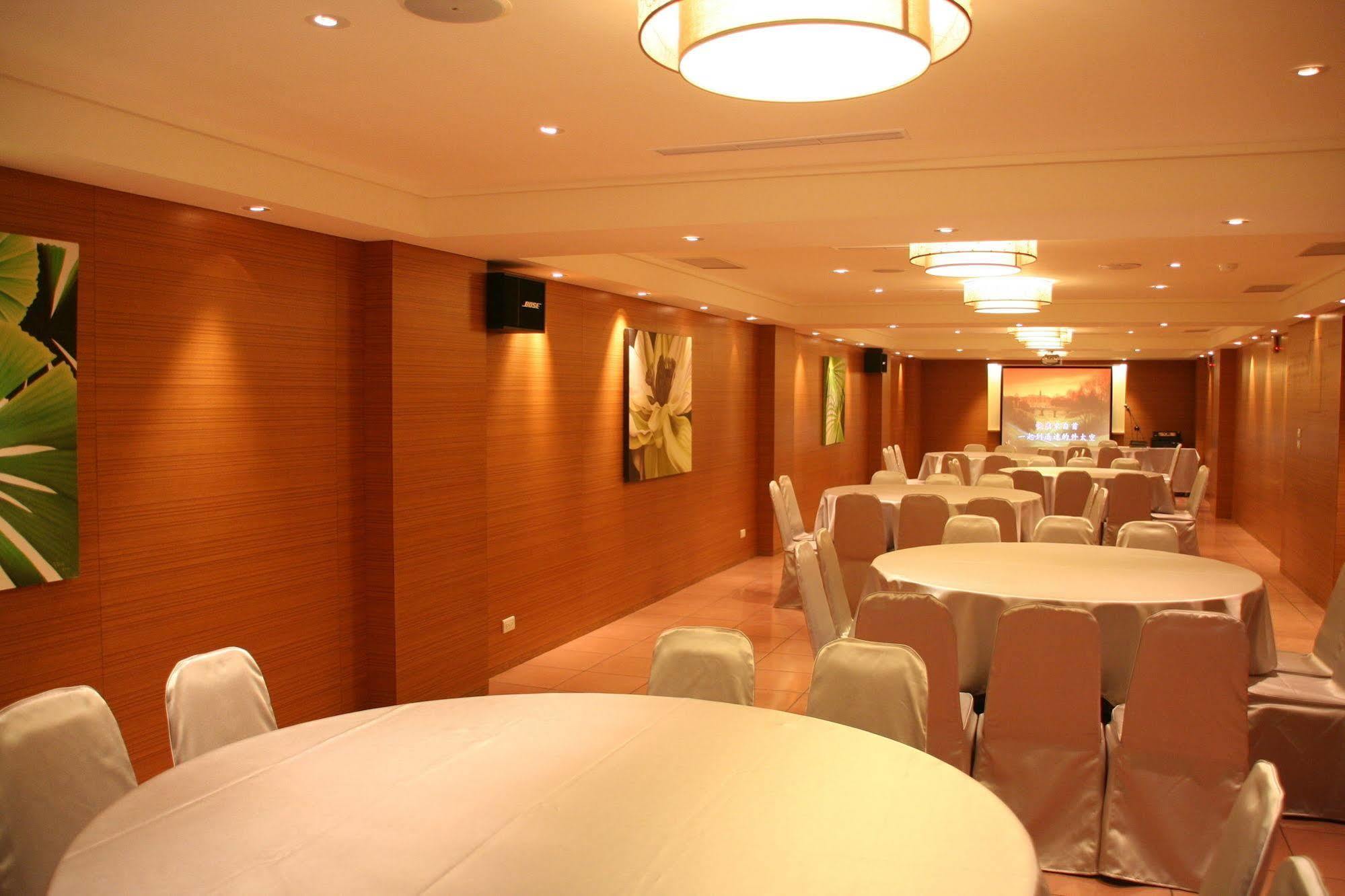 ไท่ถัง บาหลี สูทส์ โฮเต็ล Hotel Taitung ภายนอก รูปภาพ