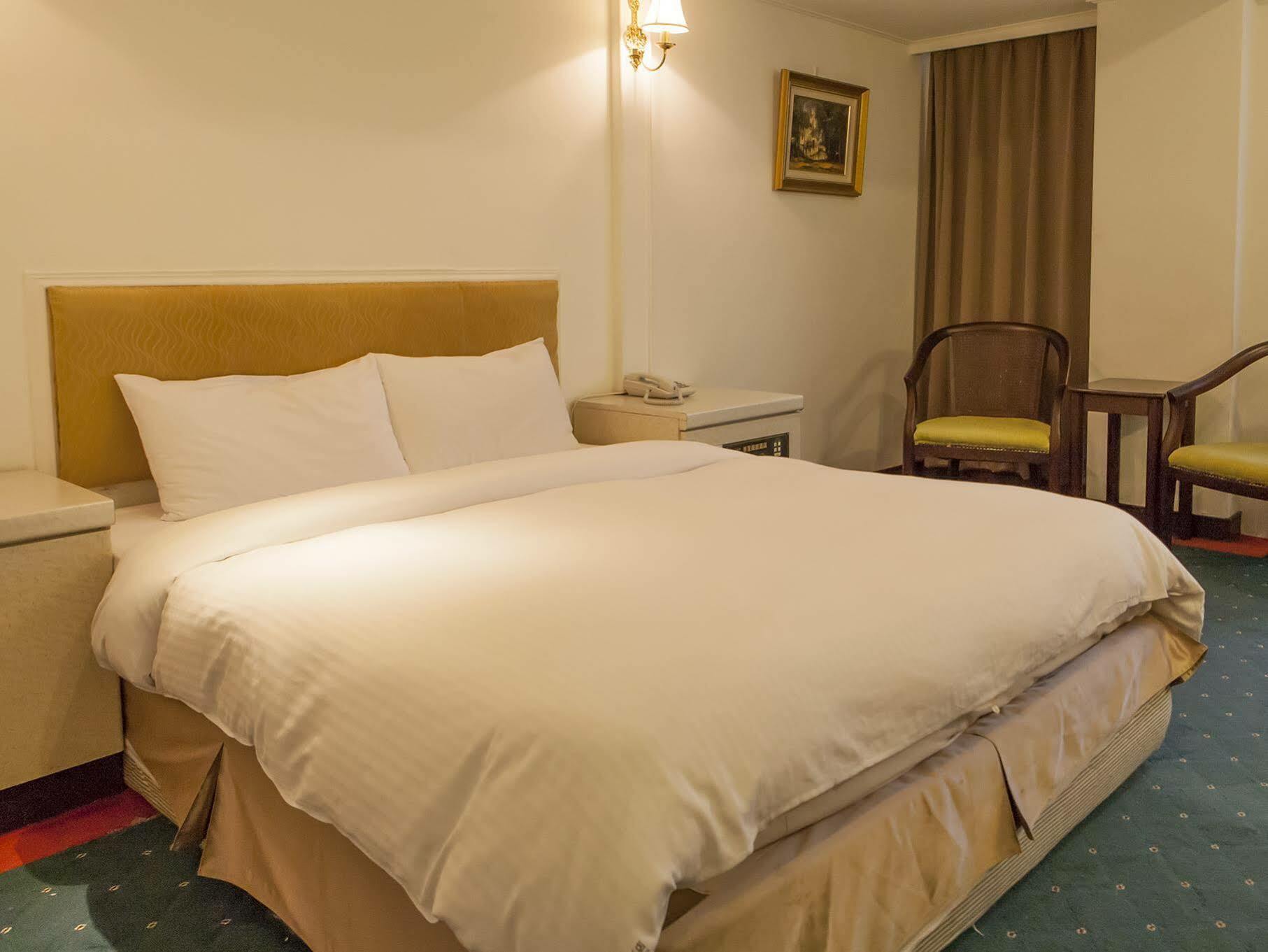 ไท่ถัง บาหลี สูทส์ โฮเต็ล Hotel Taitung ภายนอก รูปภาพ